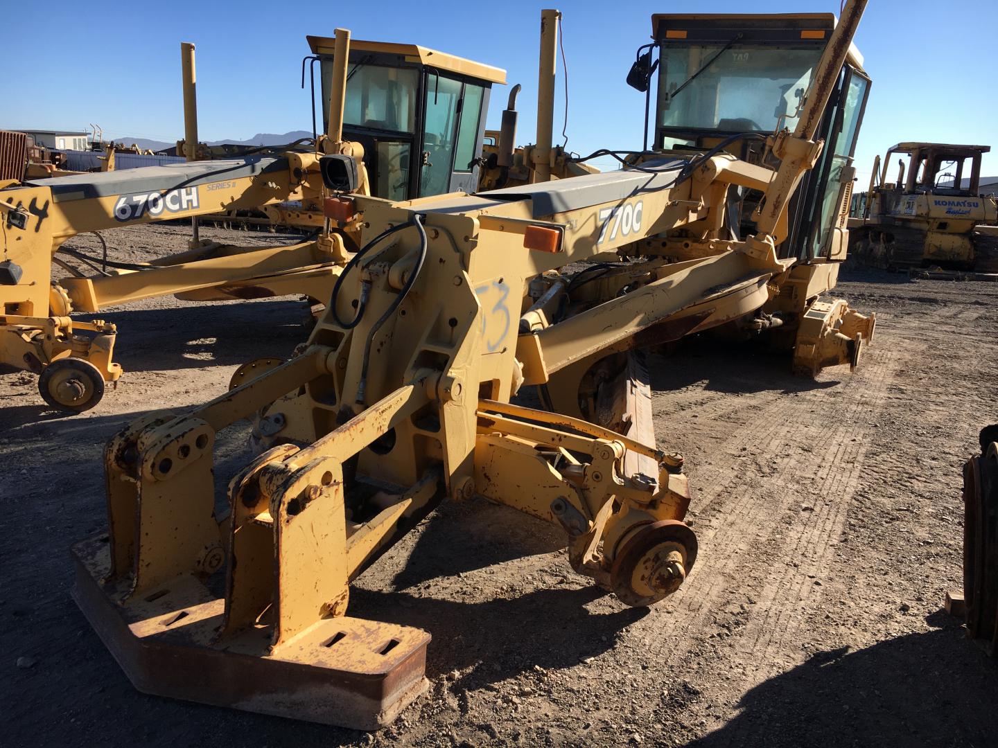 ./imagenes/INVOICE/2019/16407/MOTOCONFORMADORA JOHN DEERE_770C (9).JPG